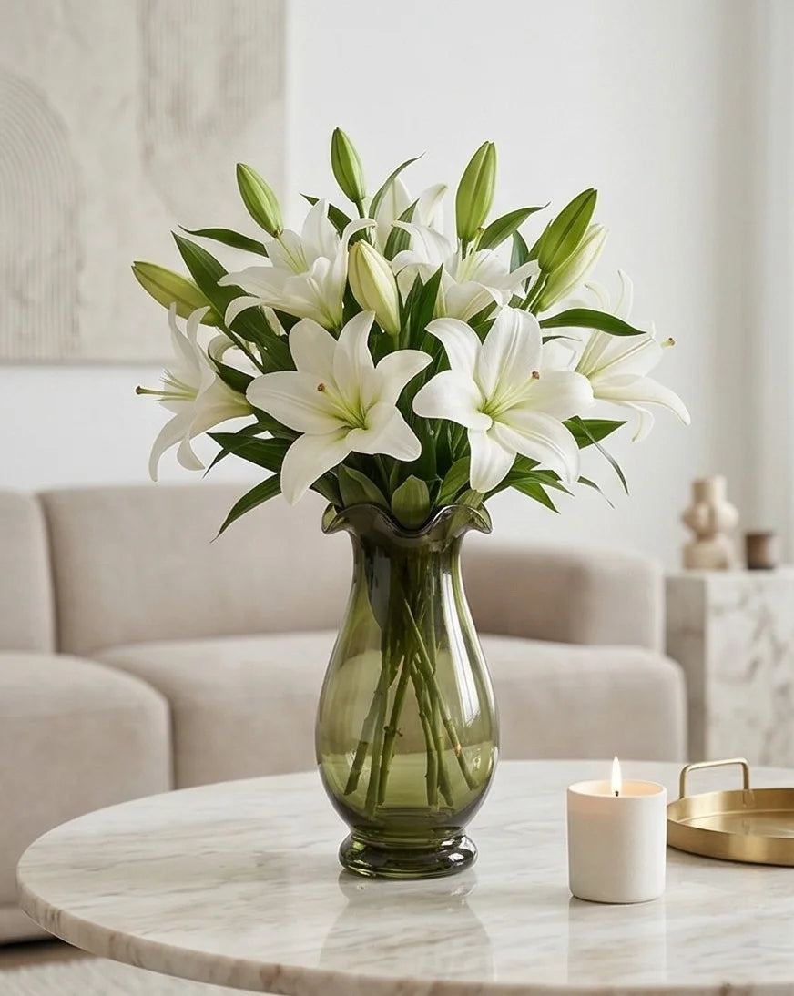 Garden Ruffle Smooth Glass Vase — Hand-Blown Glass from Firozabad, India — Light & Shadow