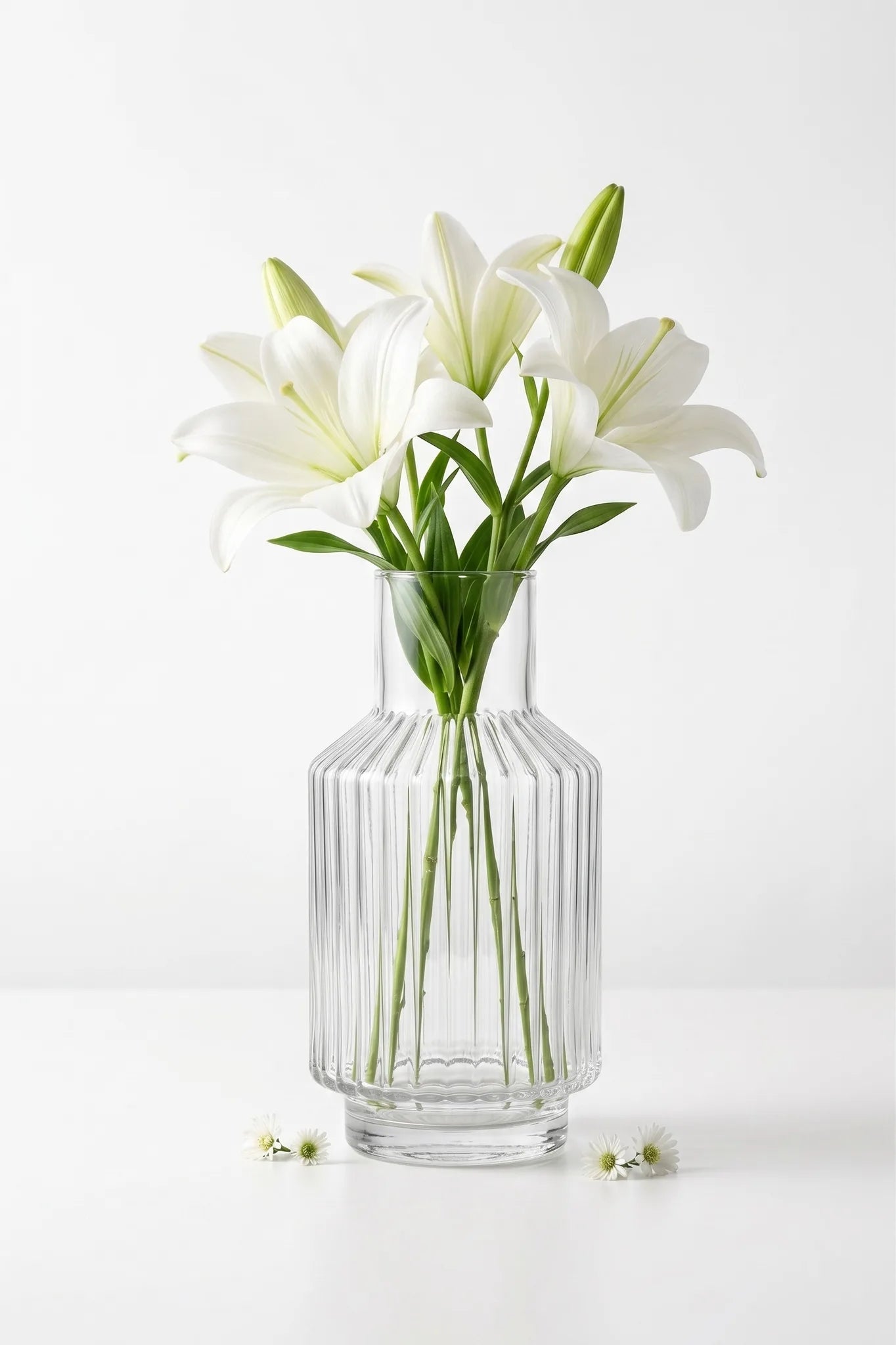 Salai Glass Flower Vase – Clear (8")