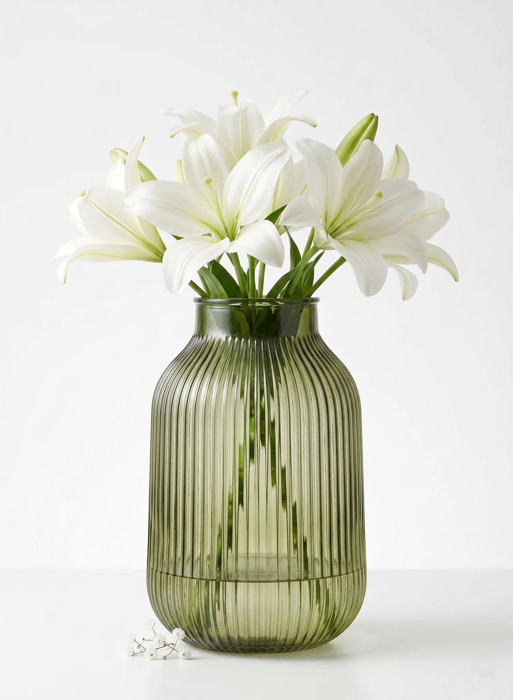 Salai Glass Flower Vase – Green (9.1")