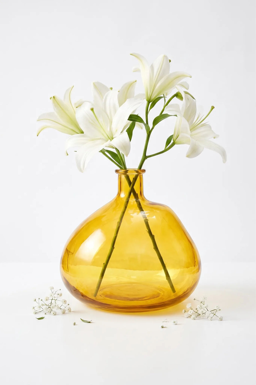 Antique Glass Flower Vase – Yellow (10.2")