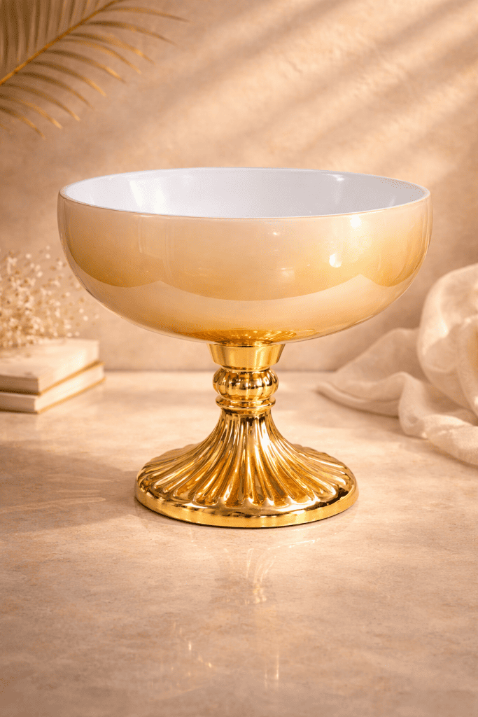 royal-gold-bowl-glass-centerpiece